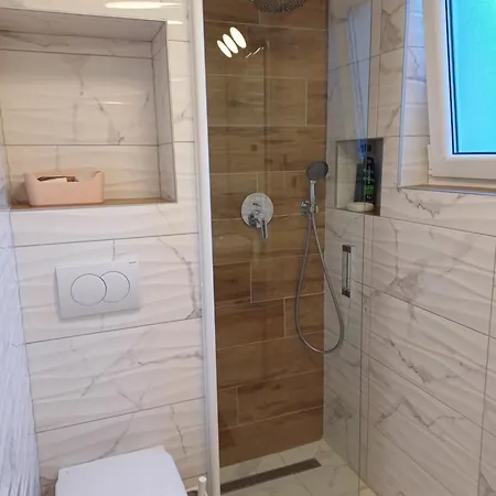 Apartamento Loni *