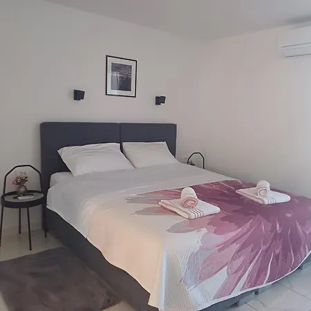 Apartament Loni Klenovica